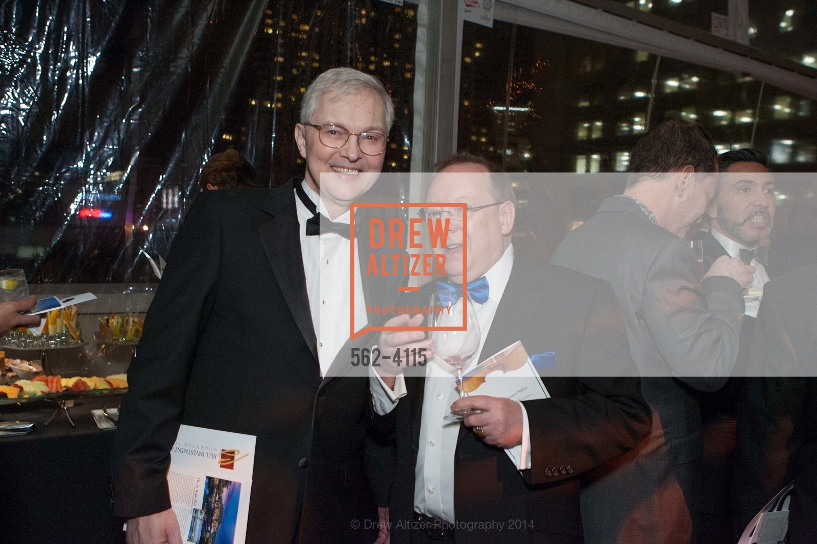 Ross Armstrong, Nicholas McGegan, Photo #562-4115