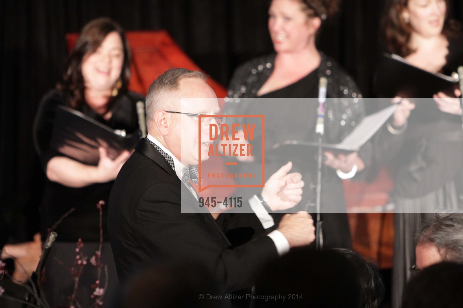 Performance, PHILHARMONIA BAROQUE ORCHESTRA 2014 Gala & Auction, US, February 28th, 2014, Photo #945-4115 Performance, Photo #945-4115
