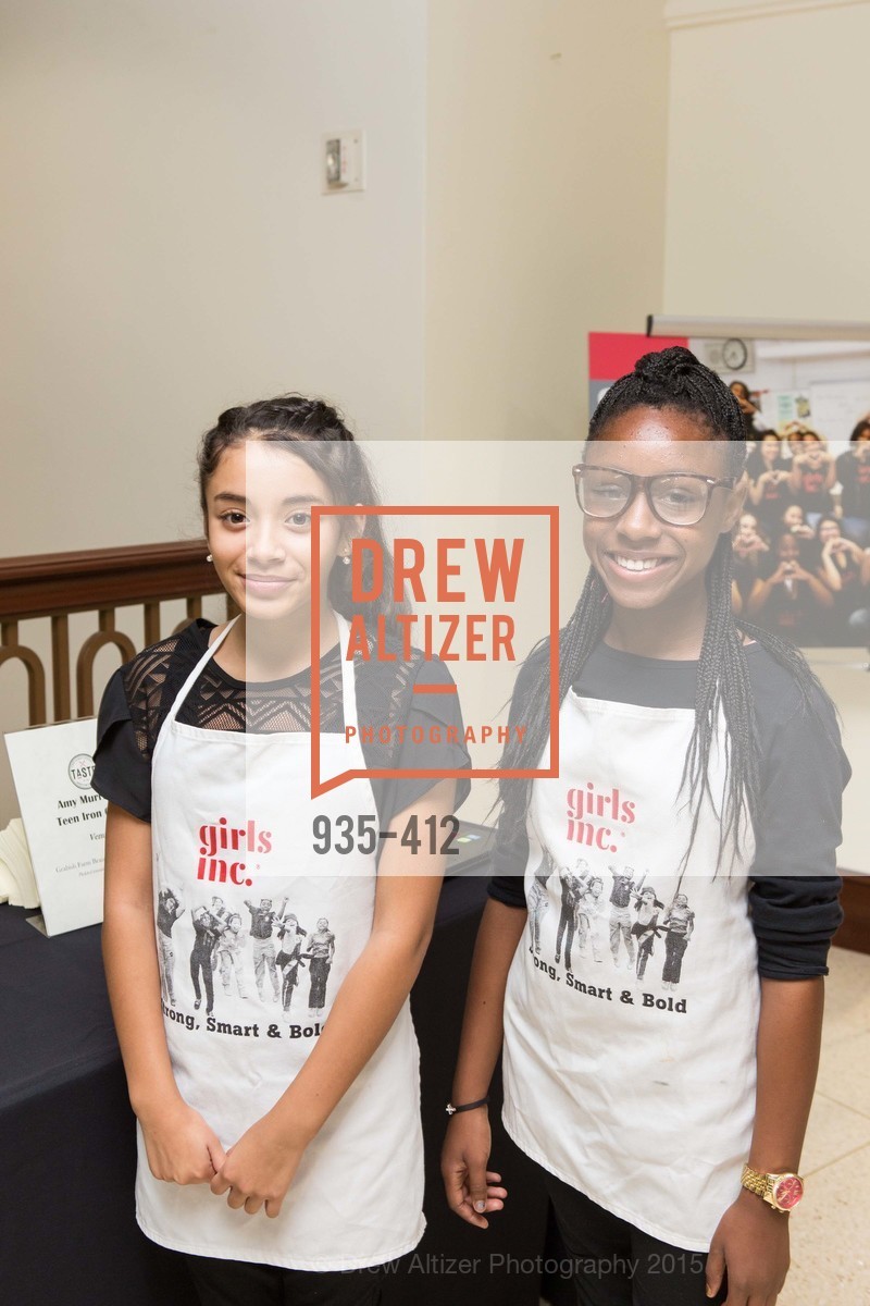Ariana Gutierrez, Makayla Marshall, Girls Inc's of Alameda WOMEN OF TASTE, Rotunda. 00 Frank Ogawa Plaza, October 24th, 2015,Drew Altizer, Drew Altizer Photography, full-service agency, private events, San Francisco photographer, photographer california