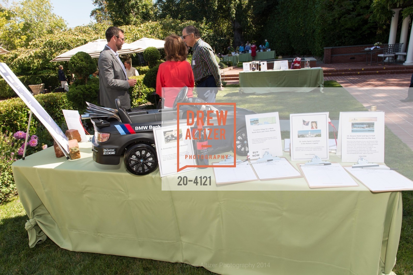 Atmosphere, CASA of San Mateo County's AUXILIARY Annual Garden Party, US, August 24th, 2014, Photo #20-4121 Atmosphere, Photo #20-4121