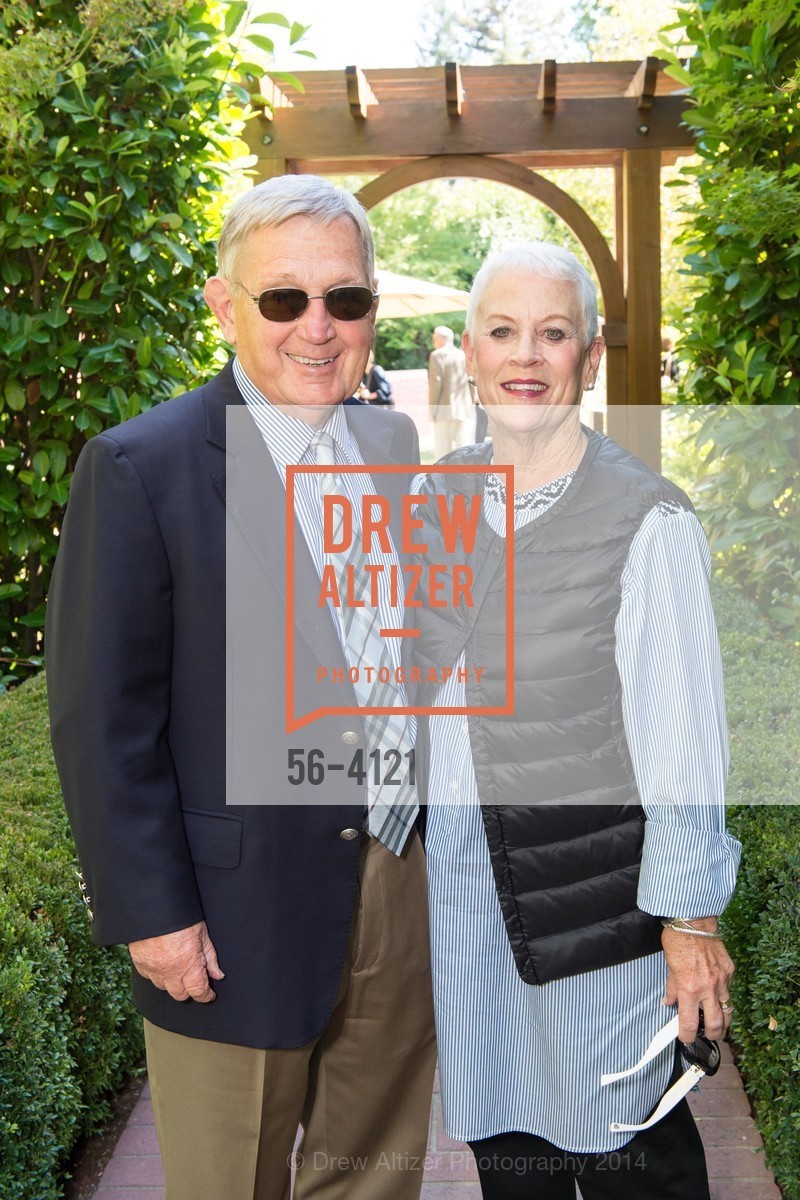 Sandy Mohr, Tom Mohr, CASA of San Mateo County's AUXILIARY Annual Garden Party, US, August 24th, 2014, Photo #56-4121 Sandy Mohr, Tom Mohr, Photo #56-4121