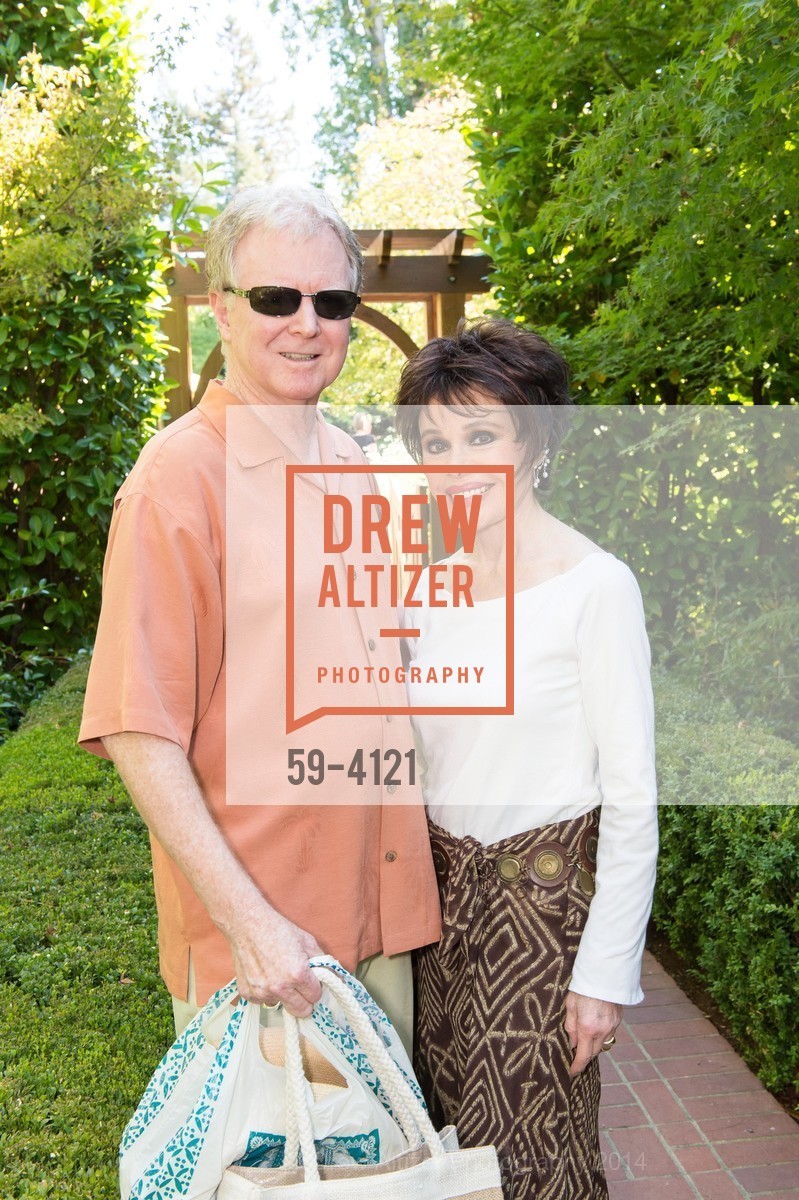 Bob Collins, Joy Morris, CASA of San Mateo County's AUXILIARY Annual Garden Party, US, August 24th, 2014, Photo #59-4121 Bob Collins, Joy Morris, Photo #59-4121