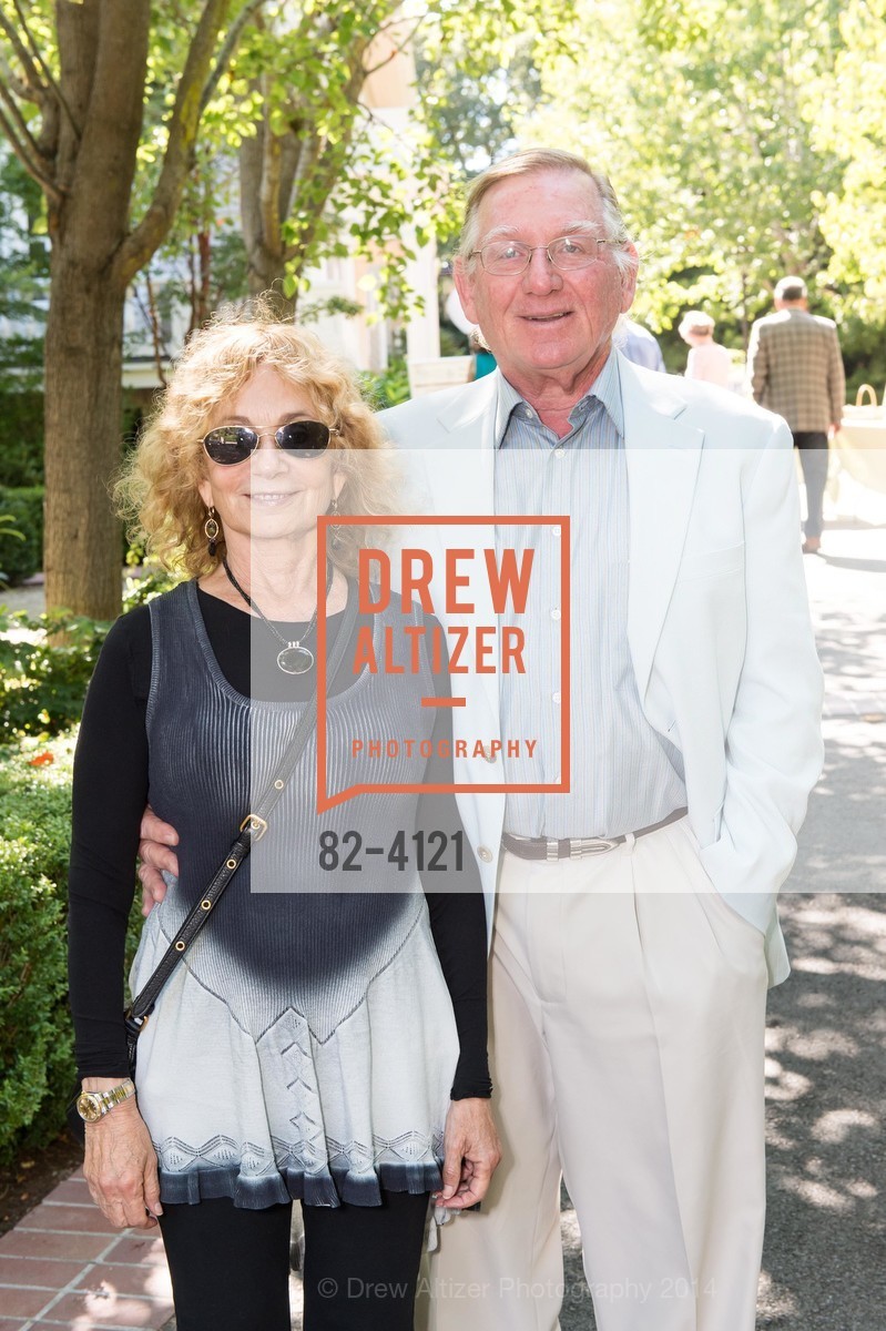 Rita Rubenfeldt, Joe Cooper, CASA of San Mateo County's AUXILIARY Annual Garden Party, US, August 24th, 2014, Photo #82-4121 Rita Rubenfeldt, Joe Cooper, Photo #82-4121