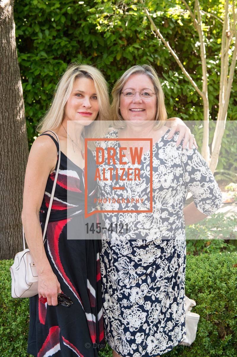 Gwynn Vitello, Ellen Roy, Photo #145-4121