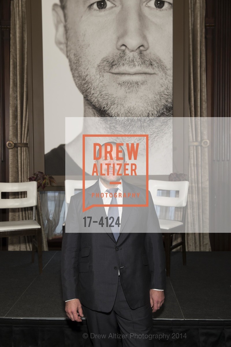 Jony Ive, 2014 Bay Area Treasure Award Honoring Jonathan Ive, US, October 31st, 2014, Photo #17-4124 Jony Ive, Photo #17-4124
