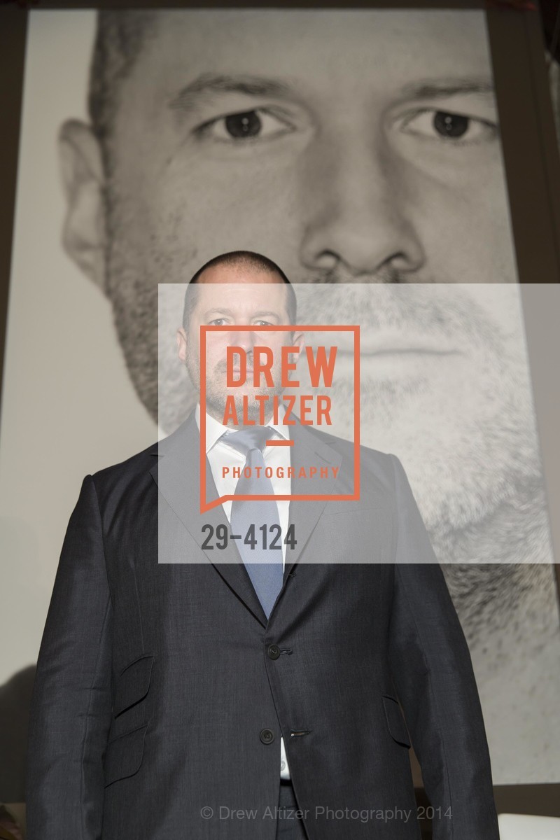 Jony Ive, 2014 Bay Area Treasure Award Honoring Jonathan Ive, US, October 31st, 2014, Photo #29-4124 Jony Ive, Photo #29-4124