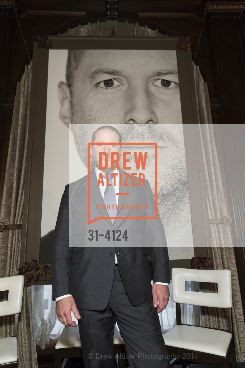 Jony Ive, 2014 Bay Area Treasure Award Honoring Jonathan Ive, US, October 31st, 2014, Photo #31-4124 Jony Ive, Photo #31-4124