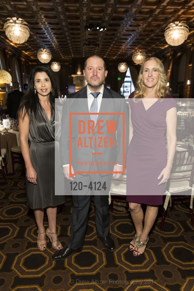 Candace Cavanaugh, Jony Ive, Maria Tengelia Watson, 2014 Bay Area Treasure Award Honoring Jonathan Ive, US, October 31st, 2014, Photo #120-4124 Candace Cavanaugh, Jony Ive, Maria Tengelia Watson, Photo #120-4124