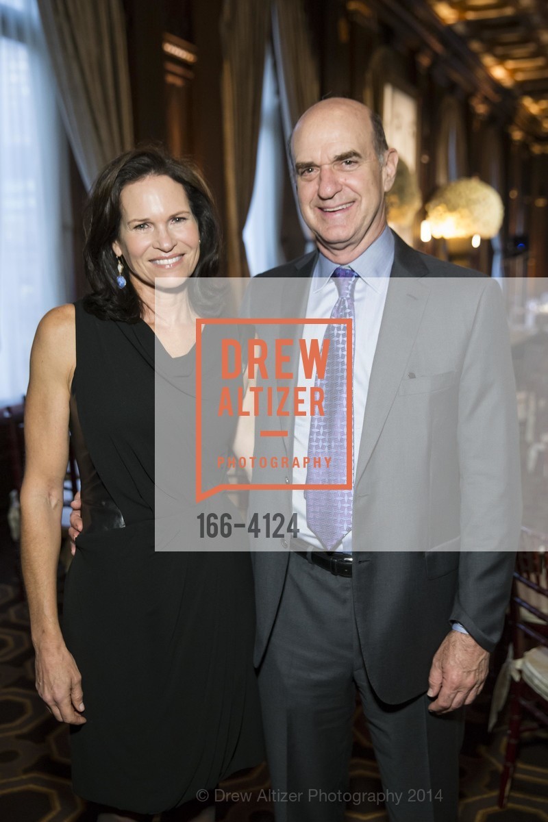 Randi Fisher, Bob Fisher, 2014 Bay Area Treasure Award Honoring Jonathan Ive, US, October 31st, 2014, Photo #166-4124 Randi Fisher, Bob Fisher, Photo #166-4124