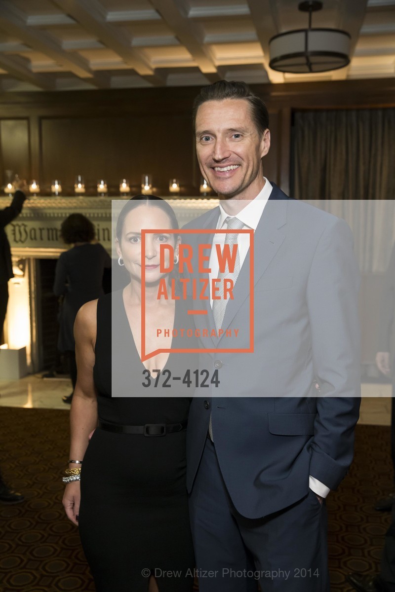 Courtney Dallaire, Seth Dallaire, 2014 Bay Area Treasure Award Honoring Jonathan Ive, US, October 31st, 2014, Photo #372-4124 Courtney Dallaire, Seth Dallaire, Photo #372-4124