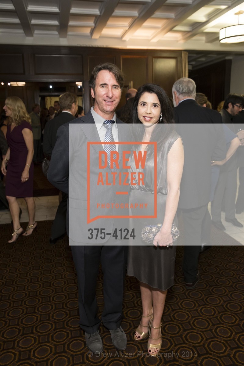 Mario Rodighiero, Candace Cavanaugh, 2014 Bay Area Treasure Award Honoring Jonathan Ive, US, October 31st, 2014, Photo #375-4124 Mario Rodighiero, Candace Cavanaugh, Photo #375-4124