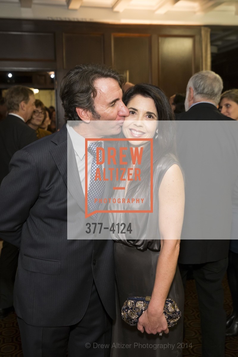 Mario Rodighiero, Candace Cavanaugh, 2014 Bay Area Treasure Award Honoring Jonathan Ive, US, October 31st, 2014, Photo #377-4124 Mario Rodighiero, Candace Cavanaugh, Photo #377-4124
