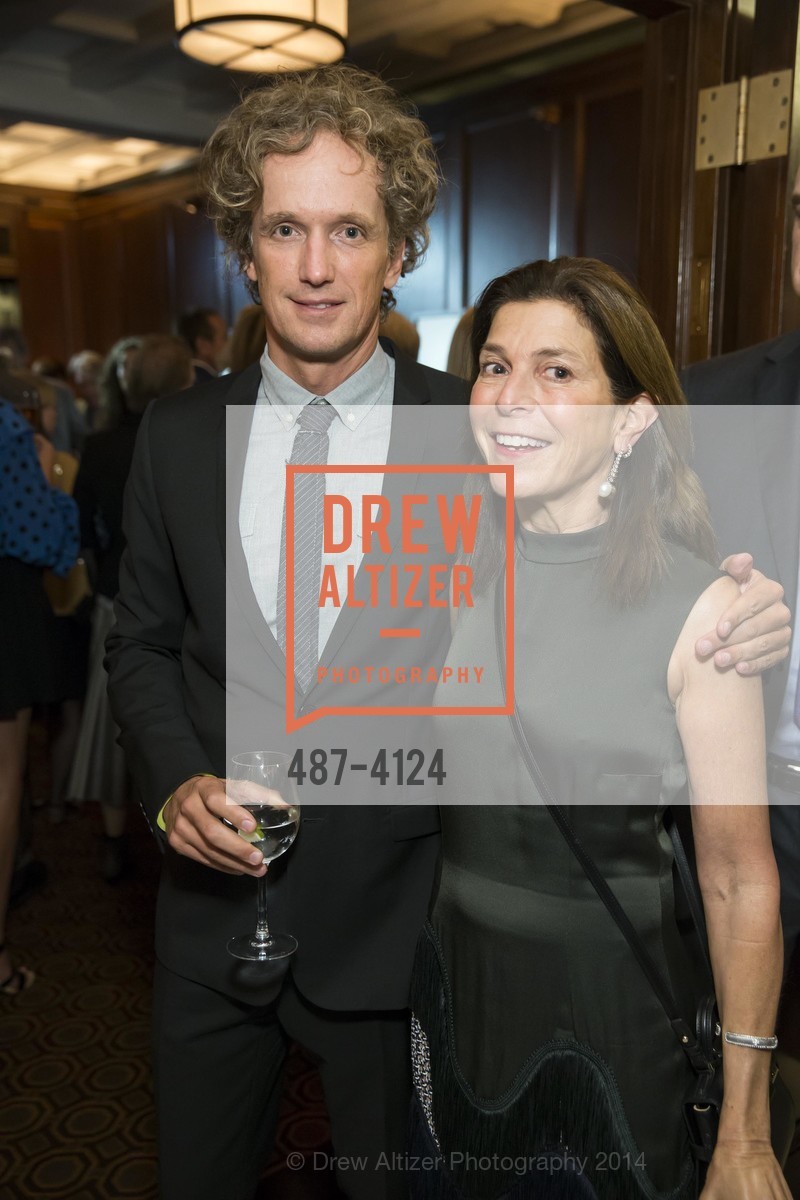 Yves Behar, Susan Swig, 2014 Bay Area Treasure Award Honoring Jonathan Ive, US, October 31st, 2014, Photo #487-4124 Yves Behar, Susan Swig, Photo #487-4124