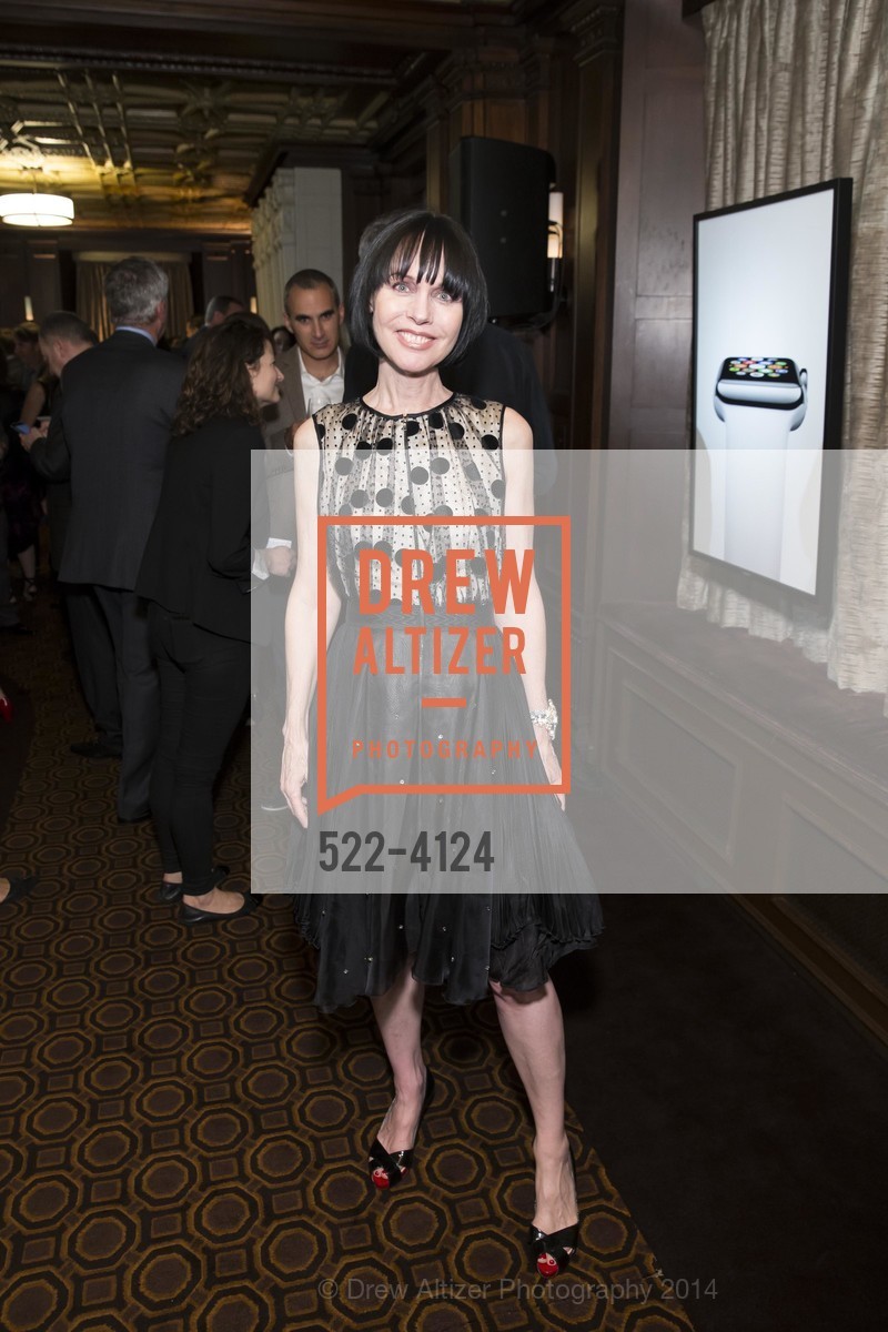 Christine Suppes, 2014 Bay Area Treasure Award Honoring Jonathan Ive, US, October 31st, 2014, Photo #522-4124 Christine Suppes, Photo #522-4124
