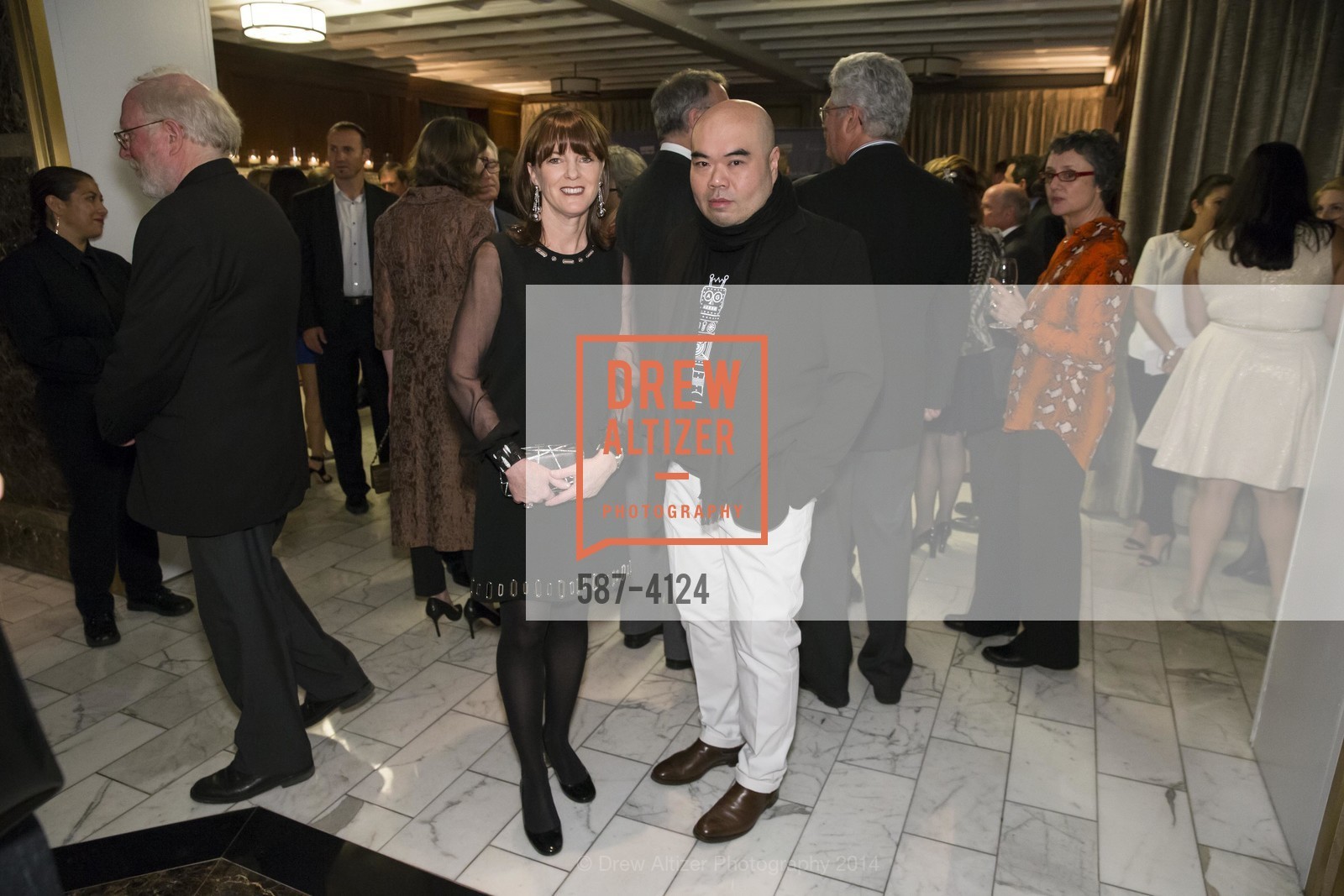 Allison Speer, Andrew Gn, 2014 Bay Area Treasure Award Honoring Jonathan Ive, US, October 31st, 2014, Photo #587-4124 Allison Speer, Andrew Gn, Photo #587-4124