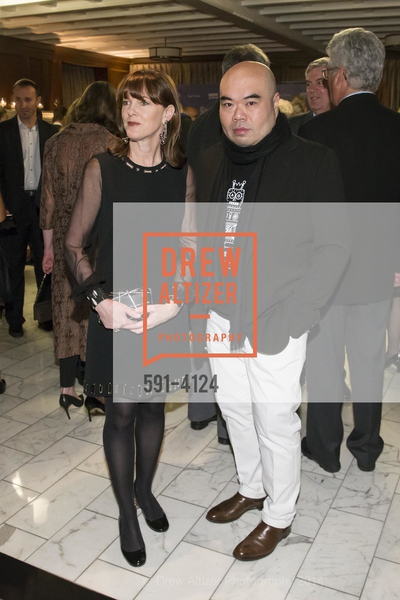 Allison Speer, Andrew Gn, 2014 Bay Area Treasure Award Honoring Jonathan Ive, US, October 31st, 2014, Photo #591-4124 Allison Speer, Andrew Gn, Photo #591-4124