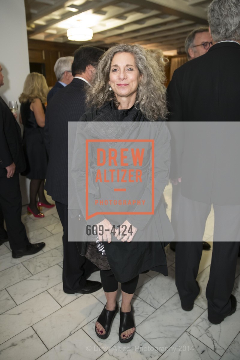 Frish Brandt, 2014 Bay Area Treasure Award Honoring Jonathan Ive, US, October 31st, 2014, Photo #609-4124 Frish Brandt, Photo #609-4124