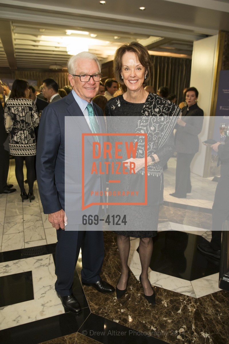 Charles Schwab, Helen Schwab, 2014 Bay Area Treasure Award Honoring Jonathan Ive, US, October 31st, 2014, Photo #669-4124 Charles Schwab, Helen Schwab, Photo #669-4124