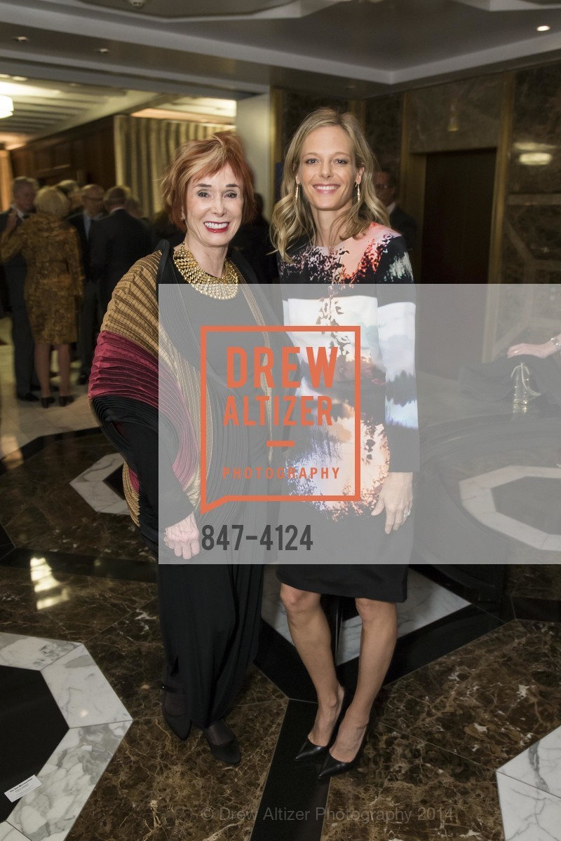 Norah Stone, Katie Traina, 2014 Bay Area Treasure Award Honoring Jonathan Ive, US, October 31st, 2014, Photo #847-4124 Norah Stone, Katie Traina, Photo #847-4124