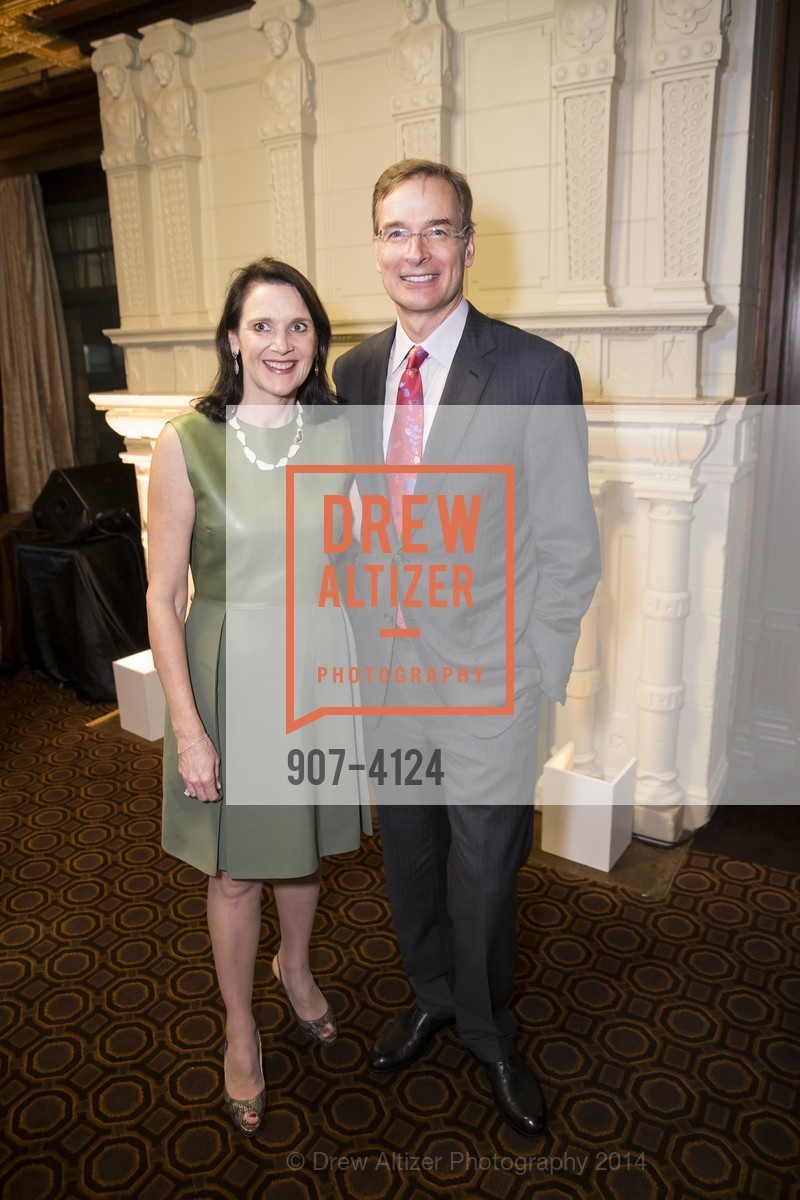 Diana Nelson, John Atwater, 2014 Bay Area Treasure Award Honoring Jonathan Ive, US, October 31st, 2014, Photo #907-4124 Diana Nelson, John Atwater, Photo #907-4124