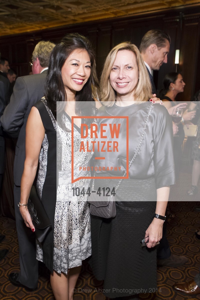 Mary Pang, Janet Alberti, 2014 Bay Area Treasure Award Honoring Jonathan Ive, US, October 31st, 2014, Photo #1044-4124 Mary Pang, Janet Alberti, Photo #1044-4124