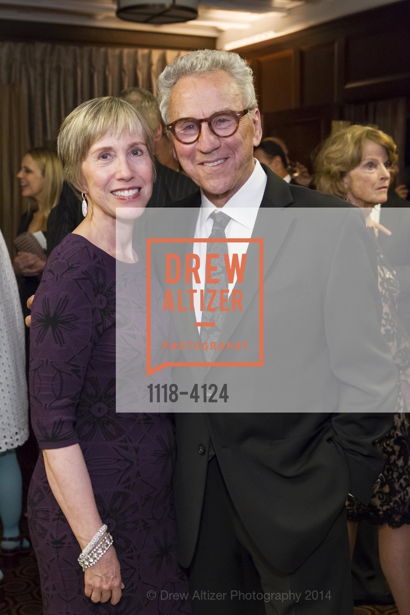 Rebecca Schumacher, Guido Piccinini, 2014 Bay Area Treasure Award Honoring Jonathan Ive, US, October 31st, 2014, Photo #1118-4124 Rebecca Schumacher, Guido Piccinini, Photo #1118-4124