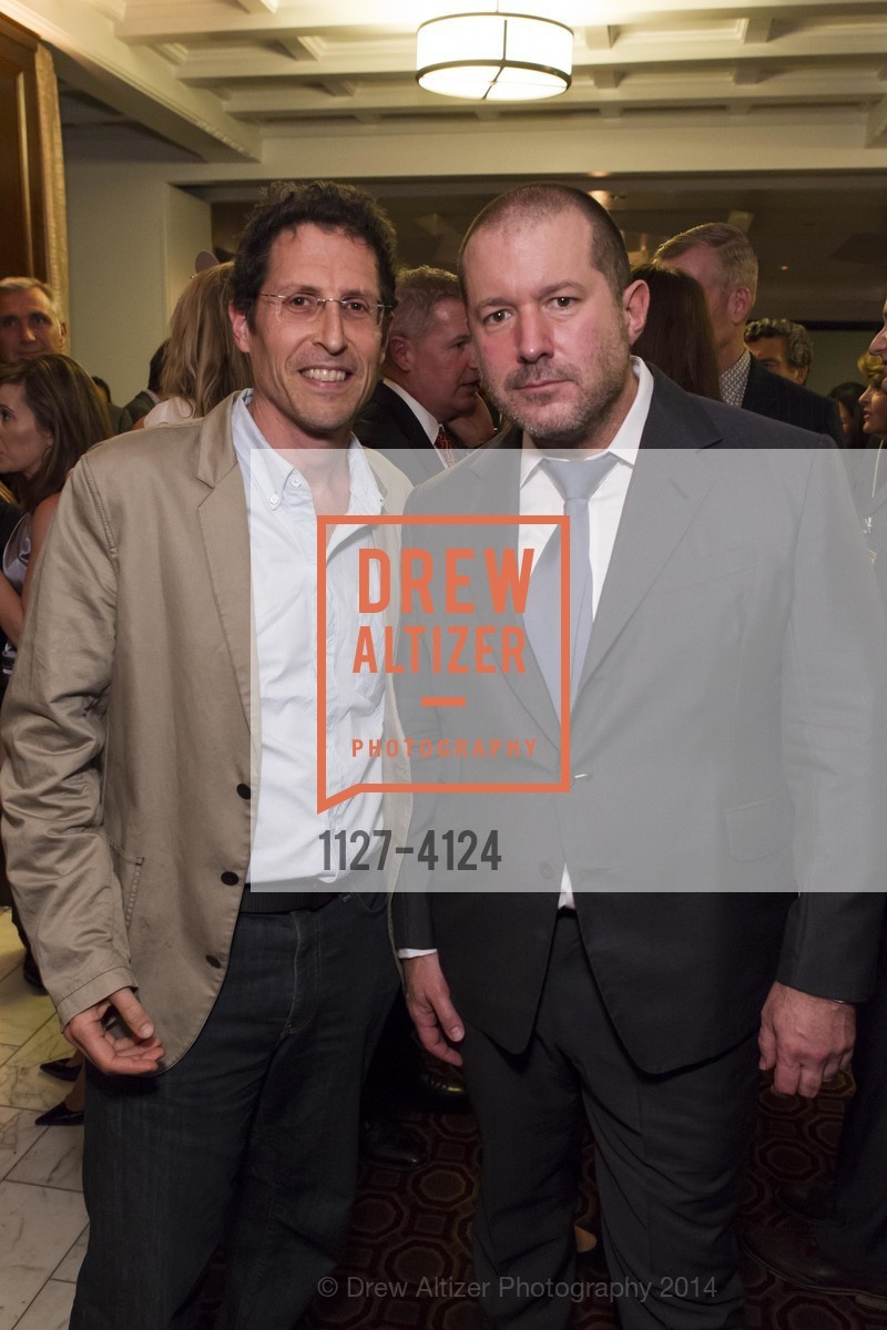 Doug Evans, Jony Ive, 2014 Bay Area Treasure Award Honoring Jonathan Ive, US, October 31st, 2014, Photo #1127-4124 Doug Evans, Jony Ive, Photo #1127-4124
