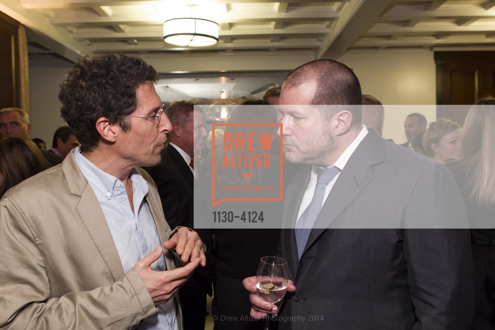 Doug Evans, Jony Ive, Photo #1130-4124
