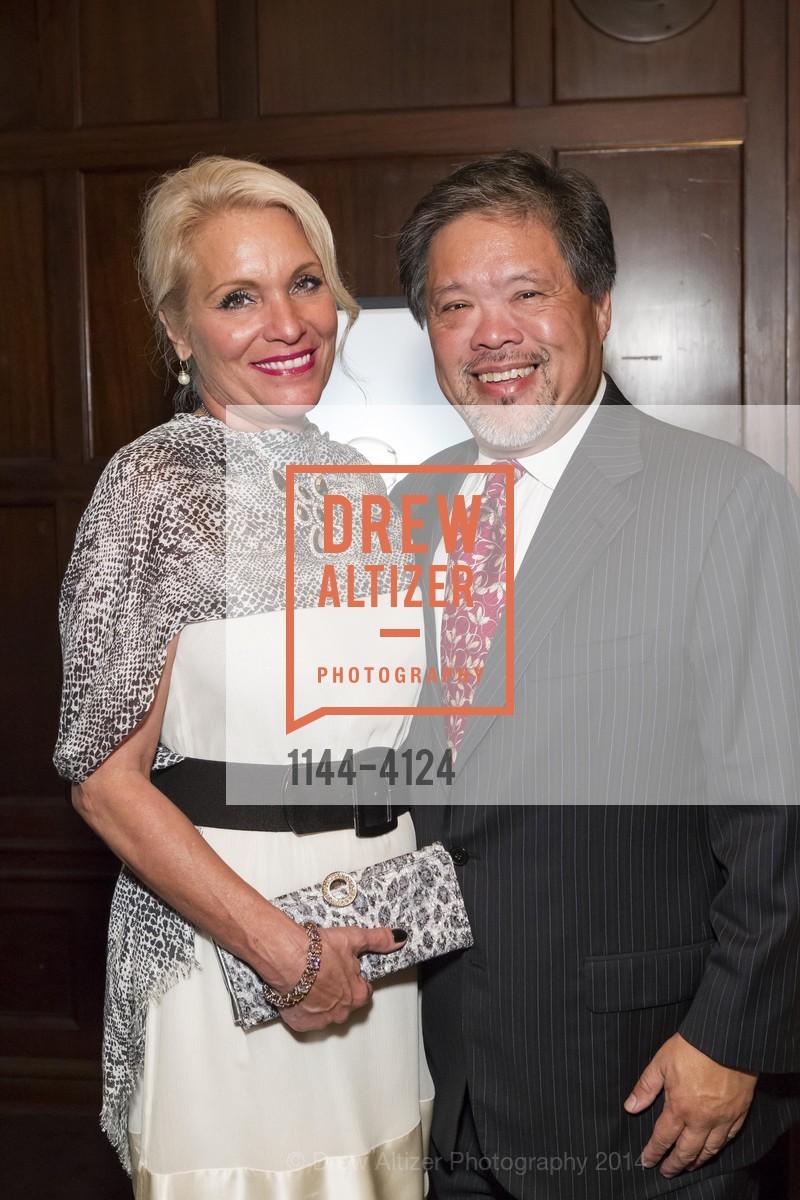 Pamela Kelley, Harold Wong, 2014 Bay Area Treasure Award Honoring Jonathan Ive, US, October 31st, 2014, Photo #1144-4124 Pamela Kelley, Harold Wong, Photo #1144-4124