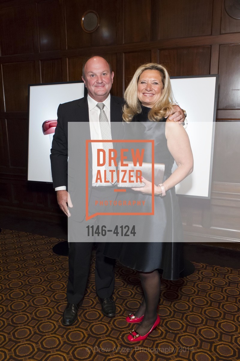 Eric Buatois, Florence Buatois, 2014 Bay Area Treasure Award Honoring Jonathan Ive, US, October 31st, 2014, Photo #1146-4124 Eric Buatois, Florence Buatois, Photo #1146-4124