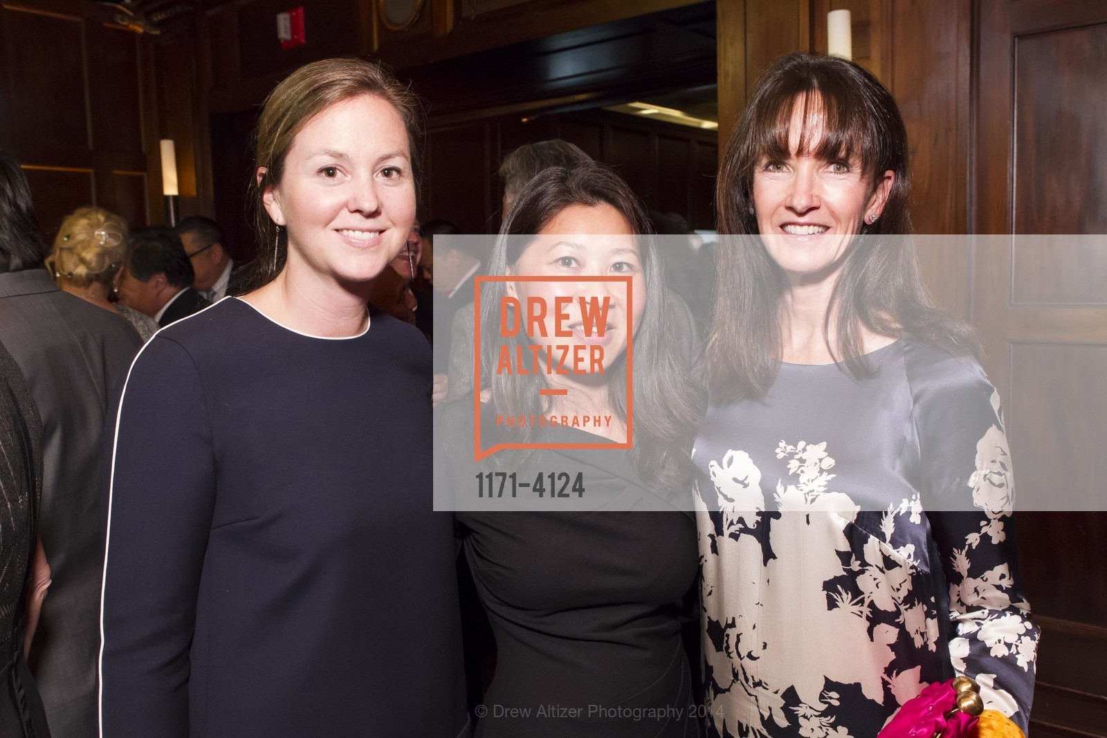Sarah Shepard, Katherine Wong, Robin Eber, 2014 Bay Area Treasure Award Honoring Jonathan Ive, US, October 31st, 2014, Photo #1171-4124 Sarah Shepard, Katherine Wong, Robin Eber, Photo #1171-4124