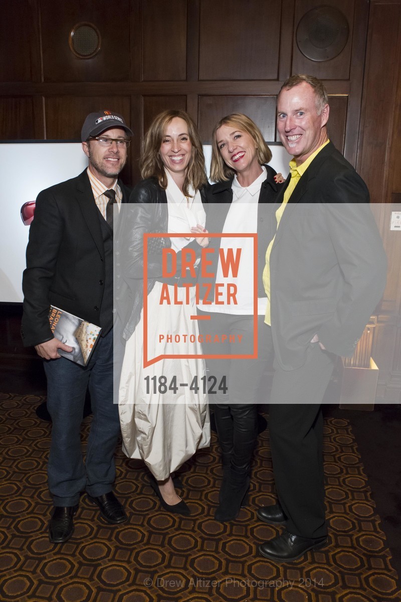 Jordan Shlain, Caroline Shlain, Lara Deam, Chris Deam, 2014 Bay Area Treasure Award Honoring Jonathan Ive, US, October 31st, 2014, Photo #1184-4124 Jordan Shlain, Caroline Shlain, Lara Deam, Chris Deam, Photo #1184-4124