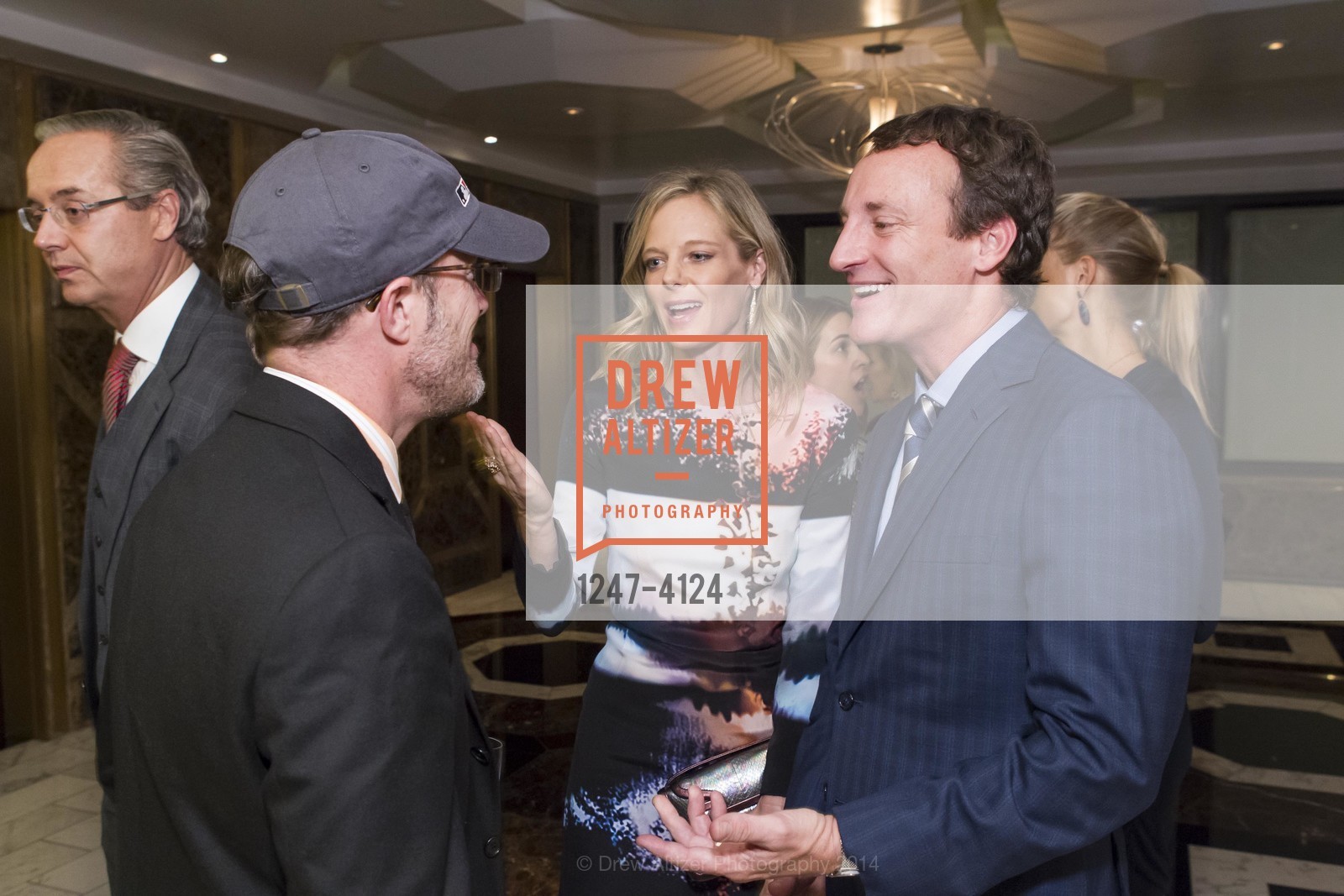 Katie Traina, Todd Traina, 2014 Bay Area Treasure Award Honoring Jonathan Ive, US, October 31st, 2014, Photo #1247-4124 Katie Traina, Todd Traina, Photo #1247-4124