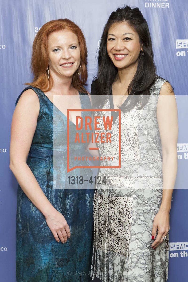 Elaine Asher, Mary Pang, 2014 Bay Area Treasure Award Honoring Jonathan Ive, US, October 31st, 2014, Photo #1318-4124 Elaine Asher, Mary Pang, Photo #1318-4124