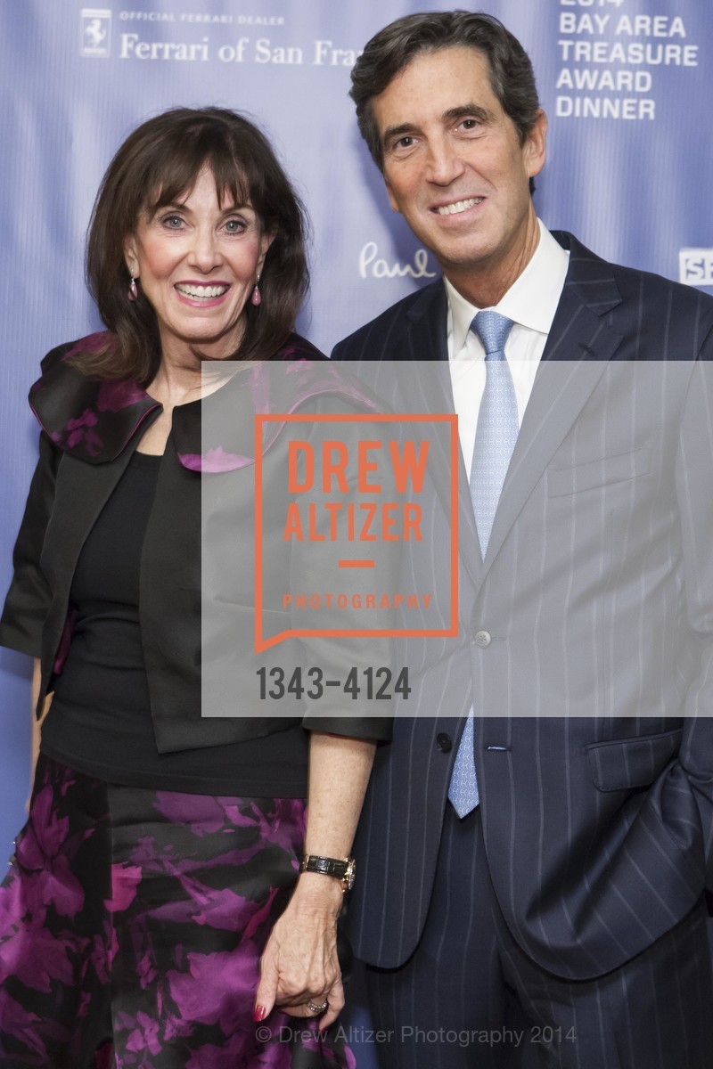 Jill Barnett, Andrew Barnett, 2014 Bay Area Treasure Award Honoring Jonathan Ive, US, October 31st, 2014, Photo #1343-4124 Jill Barnett, Andrew Barnett, Photo #1343-4124