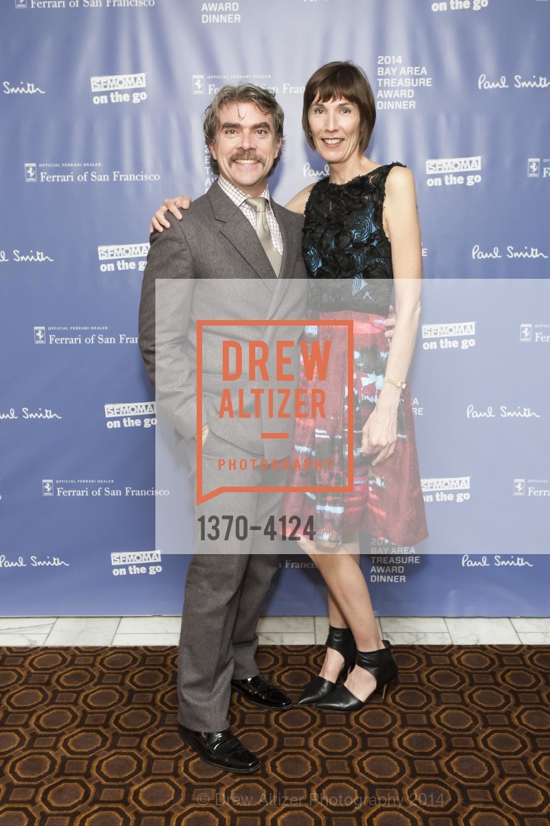 Kevin Clark, Tamara White, 2014 Bay Area Treasure Award Honoring Jonathan Ive, US, October 31st, 2014, Photo #1370-4124 Kevin Clark, Tamara White, Photo #1370-4124