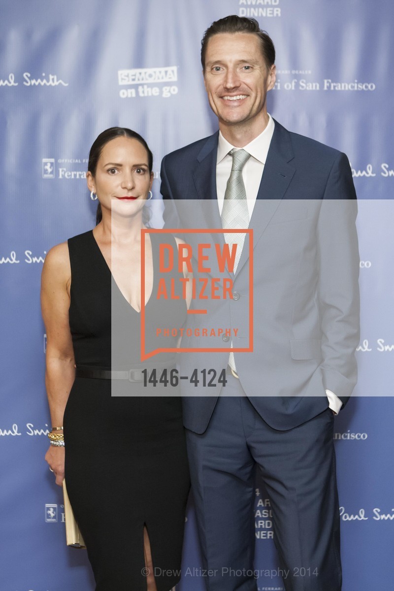 Courtney Dallaire, Seth Dallaire, 2014 Bay Area Treasure Award Honoring Jonathan Ive, US, October 31st, 2014, Photo #1446-4124 Courtney Dallaire, Seth Dallaire, Photo #1446-4124