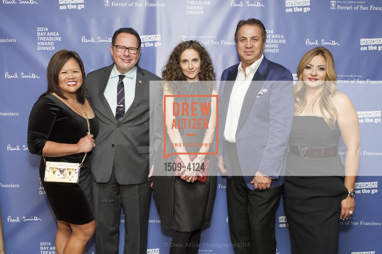 Camille Anderson, Scott Anderson, Monica Savini, Ed Baalbaki, Susan Dahi, 2014 Bay Area Treasure Award Honoring Jonathan Ive, US, October 31st, 2014, Photo #1509-4124 Camille Anderson, Scott Anderson, Monica Savini, Ed Baalbaki, Susan Dahi, Photo #1509-4124