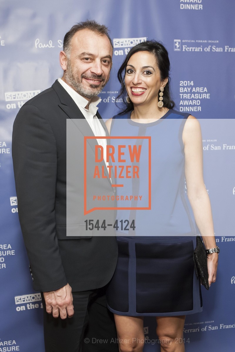 Rumzi Haidamus, Maria Haidamus, 2014 Bay Area Treasure Award Honoring Jonathan Ive, US, October 31st, 2014, Photo #1544-4124 Rumzi Haidamus, Maria Haidamus, Photo #1544-4124