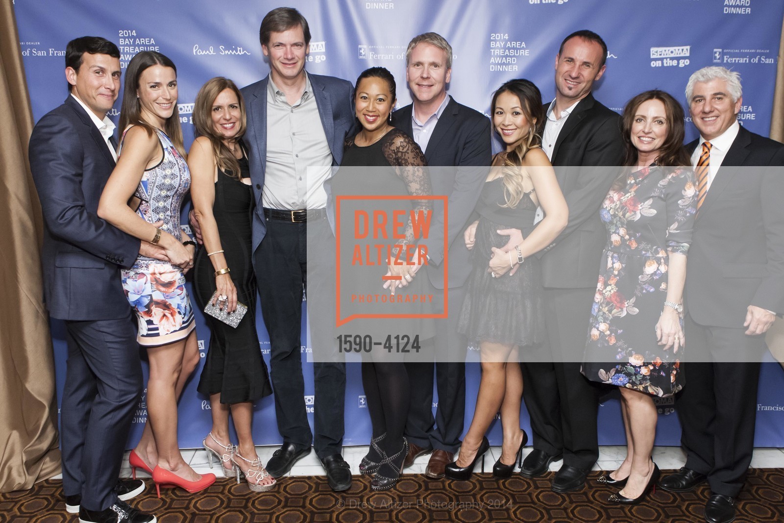 Shari Bard, Alex Bard, Rhea Miller, Brad Miller, Phien Benitt, Jerry Benitt, 2014 Bay Area Treasure Award Honoring Jonathan Ive, US, October 31st, 2014, Photo #1590-4124 Shari Bard, Alex Bard, Rhea Miller, Brad Miller, Phien Benitt, Jerry Benitt, Photo #1590-4124