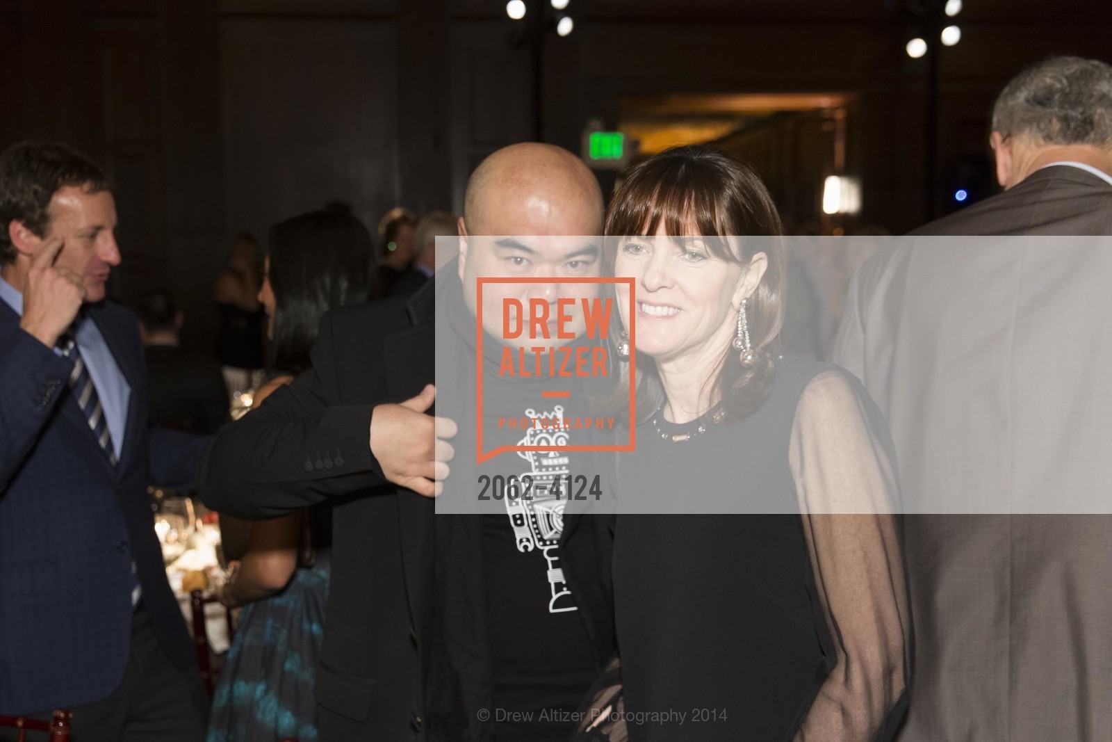 Andrew Gn, Allison Speer, 2014 Bay Area Treasure Award Honoring Jonathan Ive, US, October 31st, 2014, Photo #2062-4124 Andrew Gn, Allison Speer, Photo #2062-4124