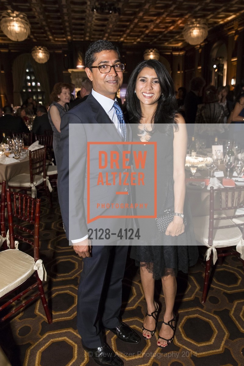 Ravin Agrawal, Alka Agrawal, 2014 Bay Area Treasure Award Honoring Jonathan Ive, US, October 31st, 2014, Photo #2128-4124 Ravin Agrawal, Alka Agrawal, Photo #2128-4124
