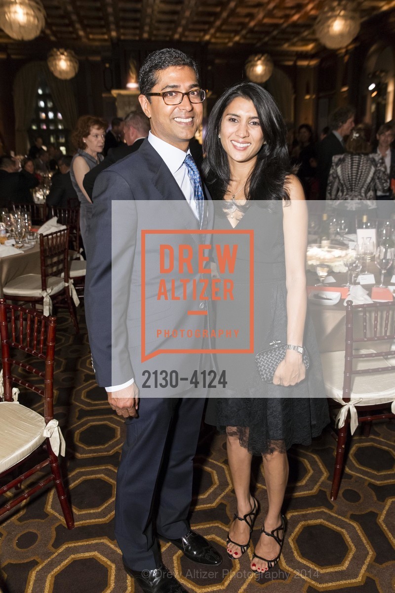 Ravin Agrawal, Alka Agrawal, 2014 Bay Area Treasure Award Honoring Jonathan Ive, US, October 31st, 2014, Photo #2130-4124 Ravin Agrawal, Alka Agrawal, Photo #2130-4124