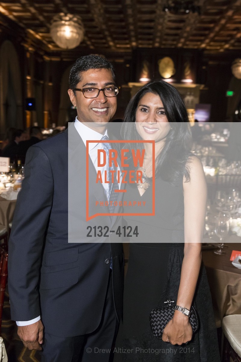 Ravin Agrawal, Alka Agrawal, 2014 Bay Area Treasure Award Honoring Jonathan Ive, US, October 31st, 2014, Photo #2132-4124 Ravin Agrawal, Alka Agrawal, Photo #2132-4124