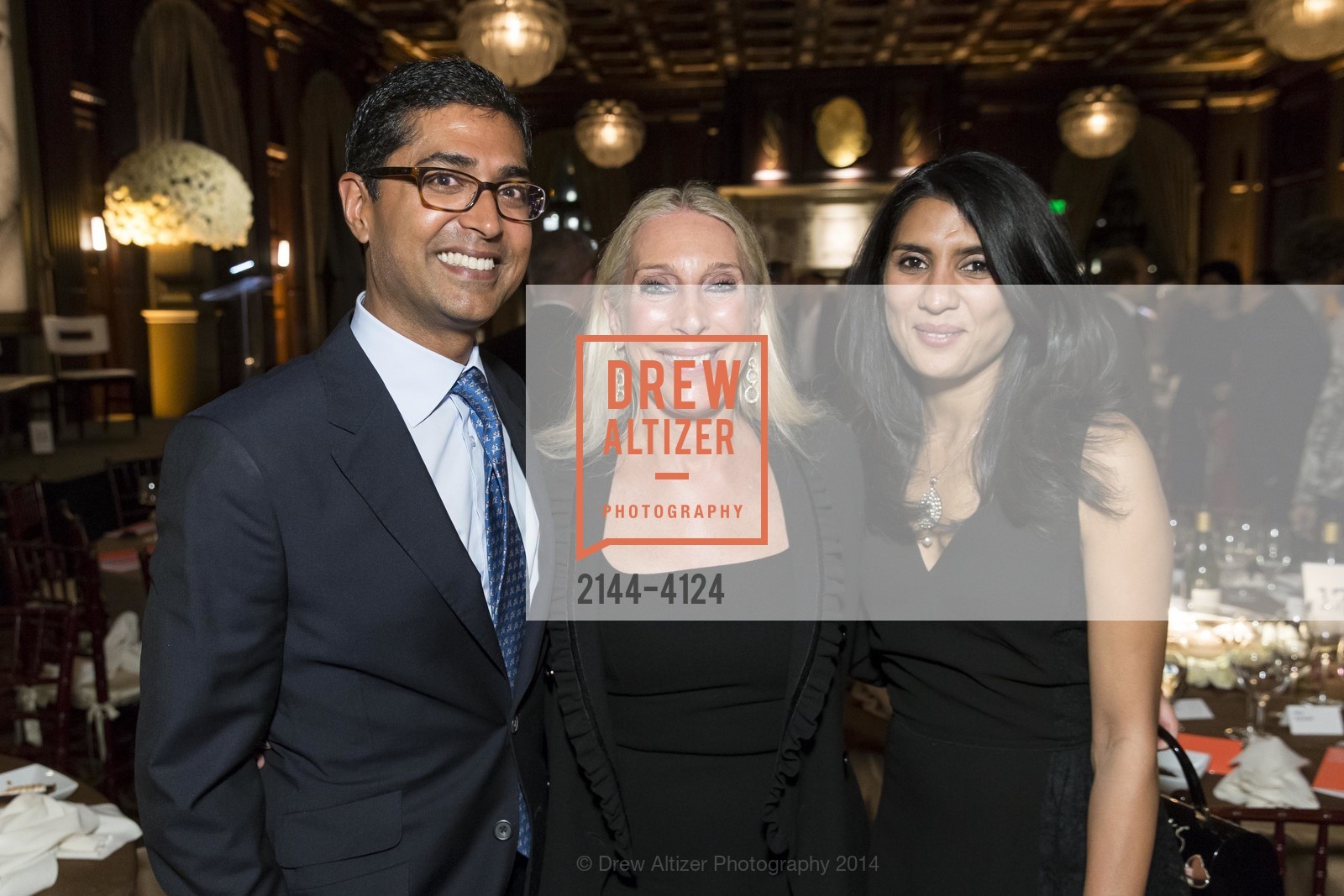 Ravin Agrawal, Betsy Linder, Alka Agrawal, Photo #2144-4124