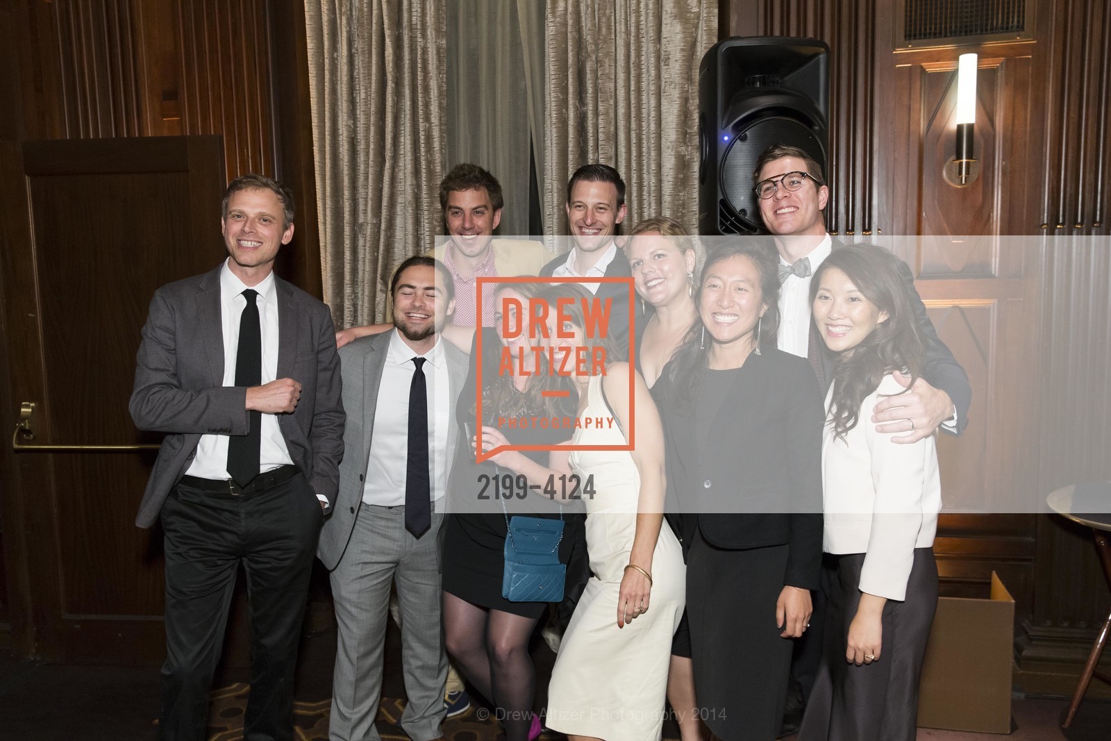 Group, 2014 Bay Area Treasure Award Honoring Jonathan Ive, US, October 31st, 2014, Photo #2199-4124 Group, Photo #2199-4124