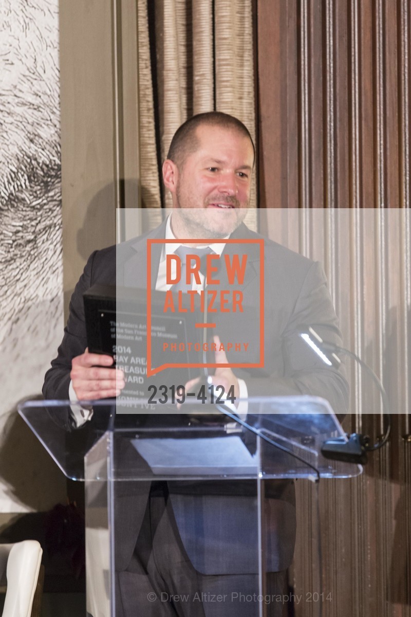 Jony Ive, 2014 Bay Area Treasure Award Honoring Jonathan Ive, US, October 31st, 2014, Photo #2319-4124 Jony Ive, Photo #2319-4124