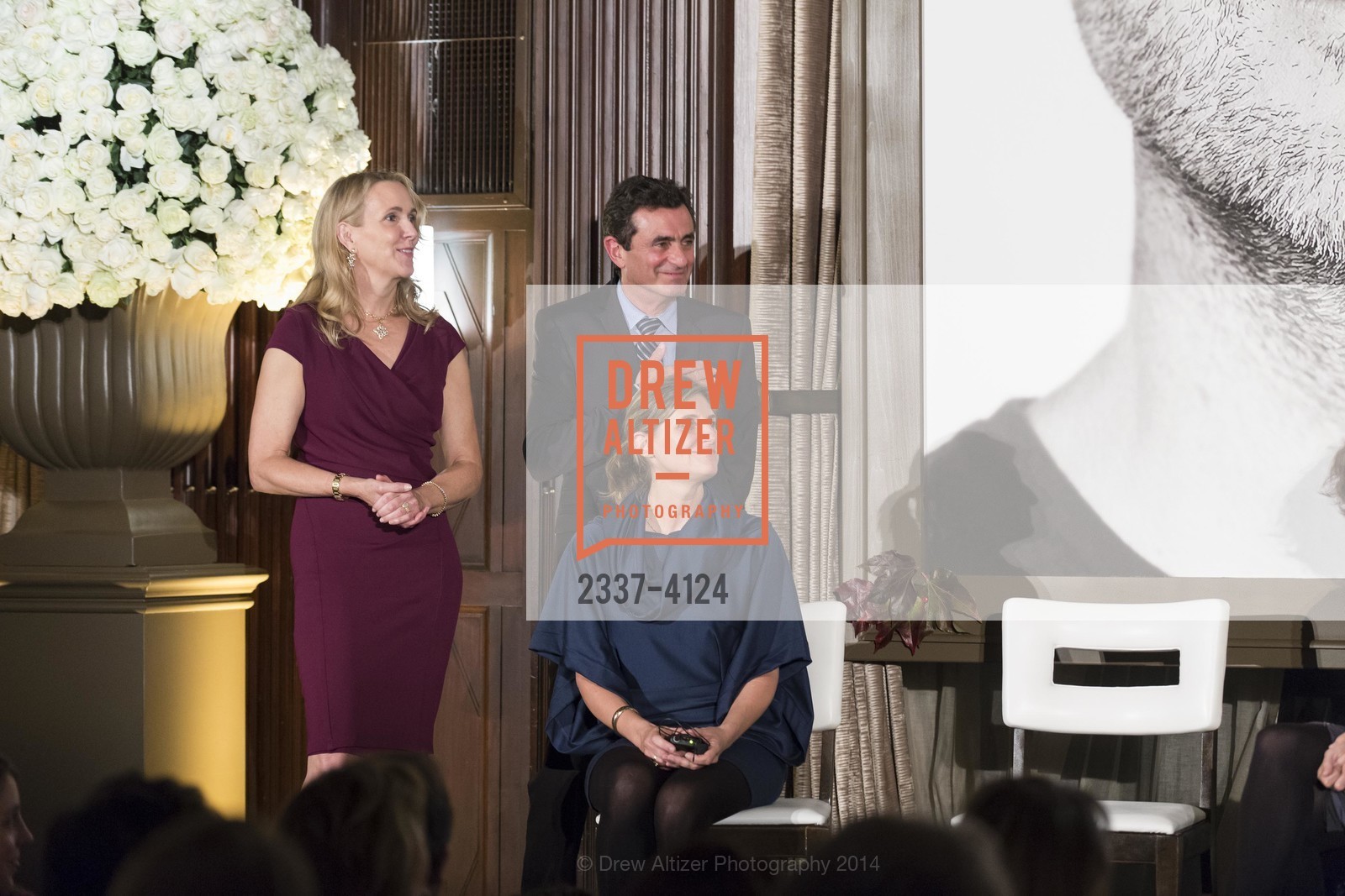 Maria Tengelia Watson, Neal Benezra, Jennifer Dunlop Fletcher, 2014 Bay Area Treasure Award Honoring Jonathan Ive, US, October 31st, 2014, Photo #2337-4124 Maria Tengelia Watson, Neal Benezra, Jennifer Dunlop Fletcher, Photo #2337-4124