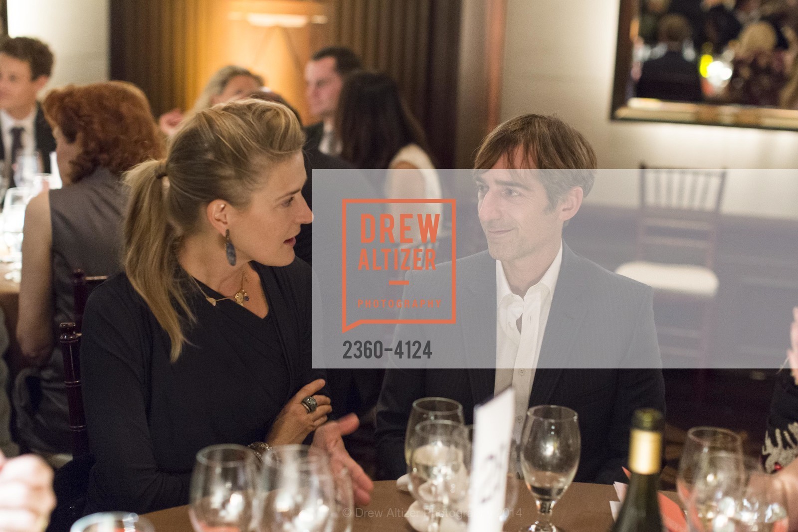 Alicia Engstrom, Mark Pincus, 2014 Bay Area Treasure Award Honoring Jonathan Ive, US, October 31st, 2014, Photo #2360-4124 Alicia Engstrom, Mark Pincus, Photo #2360-4124