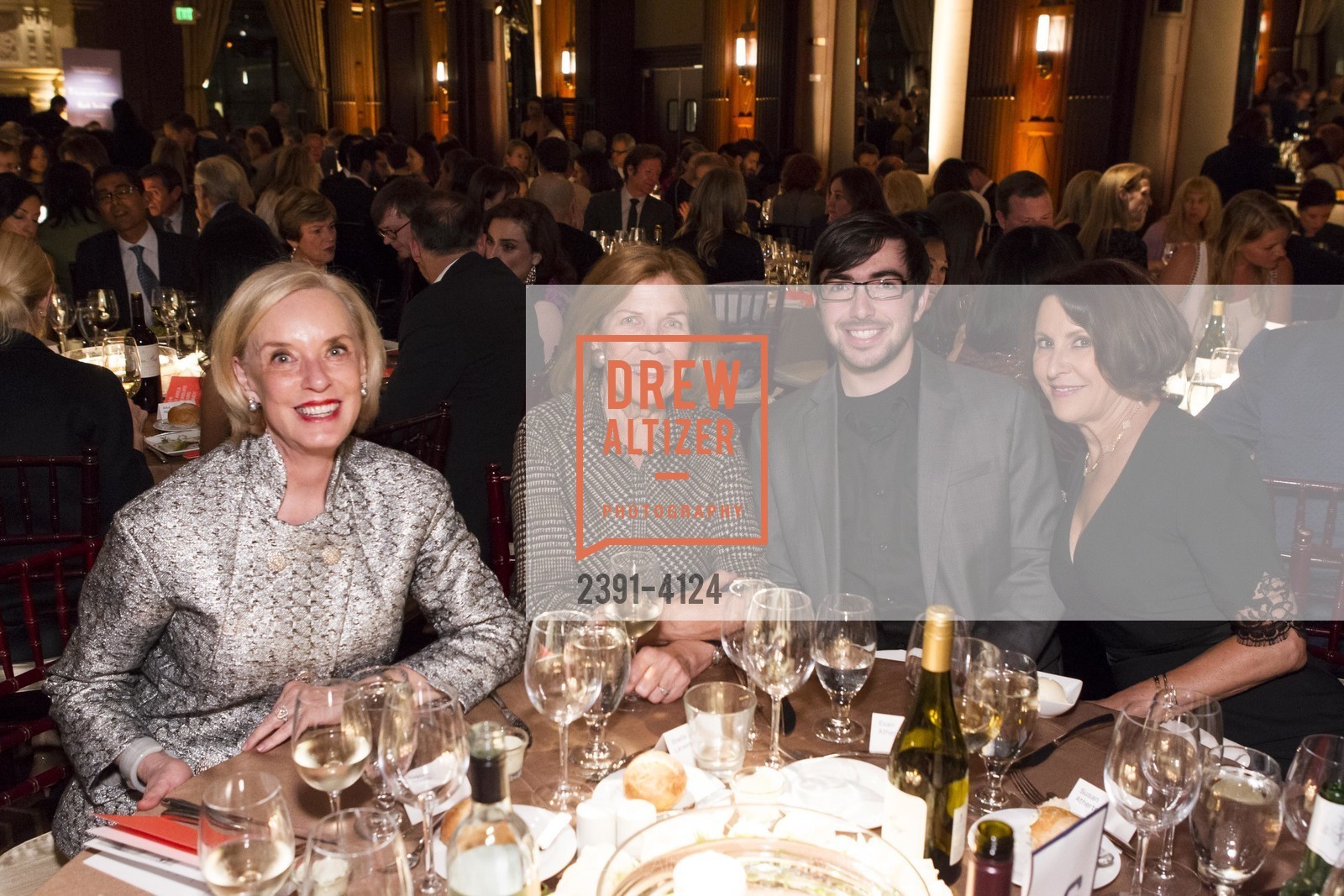 Peggy Newton, Evan Atherton, Susan Atherton, Photo #2391-4124
